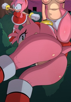 Amy Rose shorts