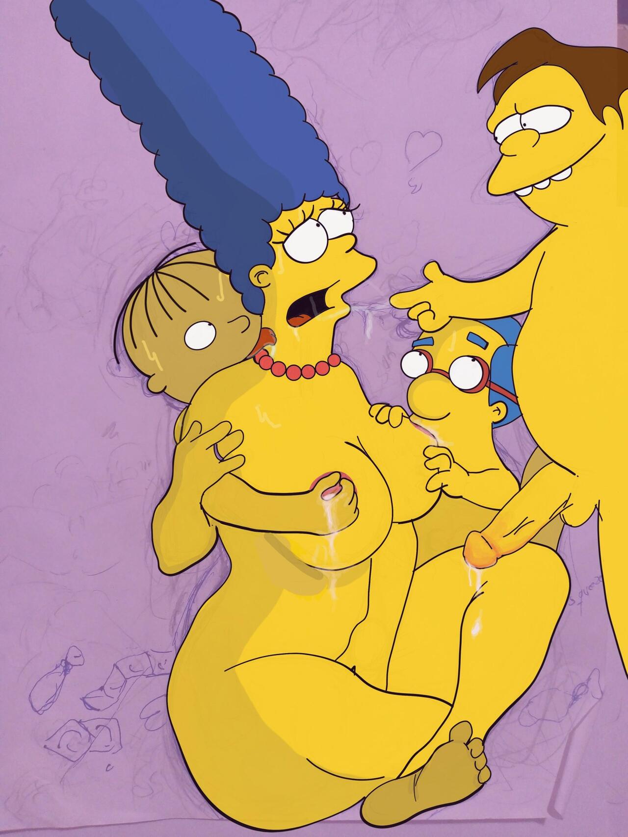 Marge Simpson page 4 full