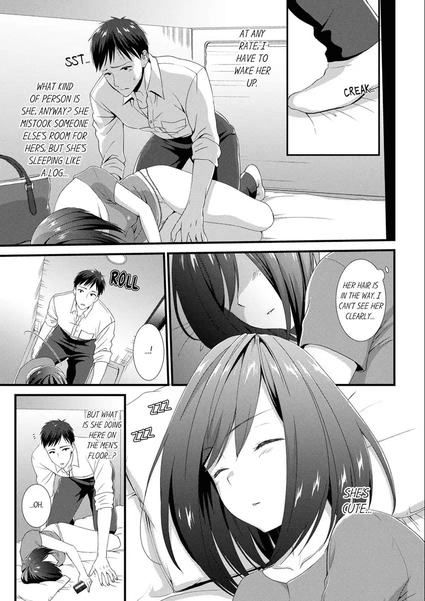 Yada, Capsule Hotel de Chikan!? "Heya, Machigaeta no Omaedaro?" 1-3 | No Way, a Molester at a Capsule Hotel!? “You’re the One Who Entered the Wrong Room, Right?” 1-3 page 4 full